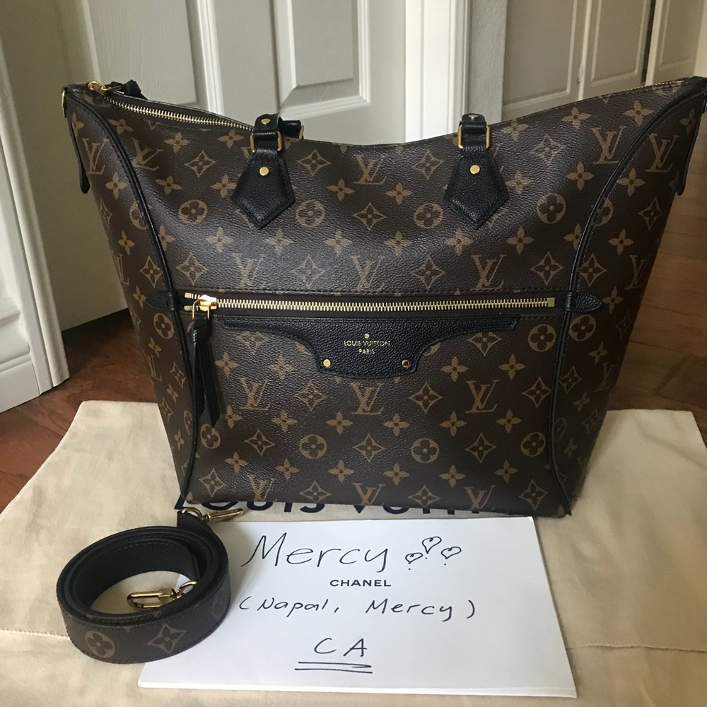 SOLD !!! Tournelle Mm in Noir